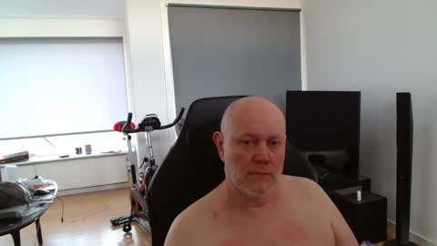 thomas315627 online show from 05/19/26, 07:15