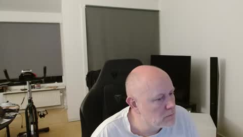 thomas315627 online show from 06/09/26, 10:10