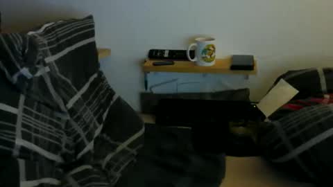 Snapshot of thomas6799 chatting on 10/22/25, 05:19 thomas6799 online show from 10/22/25, 05:19