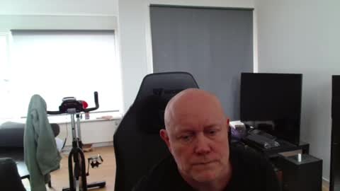 Snapshot of thomas806035 chatting on 07/19/26, 01:48 thomas806035 online show from 07/19/26, 01:48