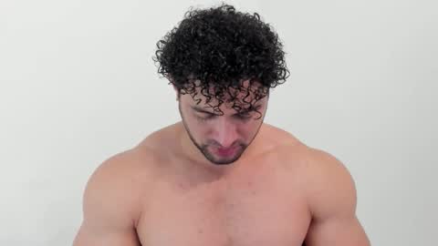 Snapshot of thomas_brandon chatting on 10/30/25, 12:34 Thomas Brandon online show from 10/30/25, 12:34