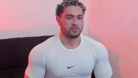 Snapshot of thomas_brandon chatting on 04/12/26, 04:50 Thomas Brandon online show from 04/12/26, 04:50