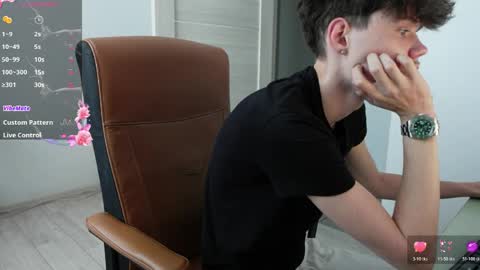 Snapshot of thomas_brons chatting on 06/02/26, 05:09 THOMAS BRONS online show from 06/02/26, 05:09