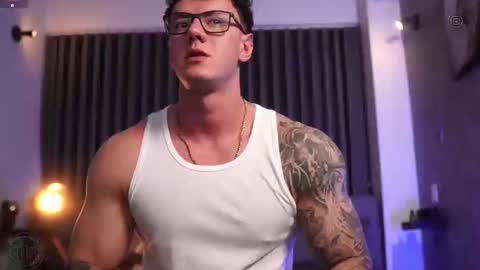 Thomas Falcon online show from 10/15/25, 02:33