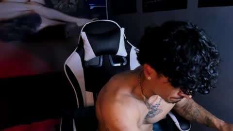 Snapshot of thomas_fit1 chatting on 04/06/26, 01:47 Thomas 3 JUST STAY AND BE MY LAST LOVE online show from 04/06/26, 01:47
