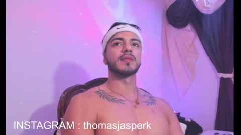 Snapshot of thomas_k7 chatting on 11/17/25, 10:04 Thomas online show from 11/17/25, 10:04