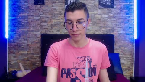 Thomas online show from 01/02/25, 02:13