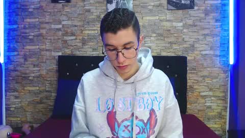 Thomas online show from 02/18/25, 01:44