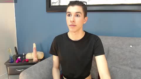 Thomas online show from 03/02/25, 01:38