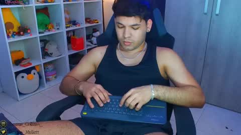 Thomas online show from 02/12/25, 08:27