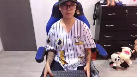 VALERIA online show from 11/30/25, 07:40