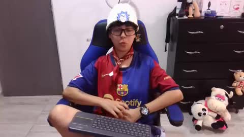 Snapshot of thomascooper_cams chatting on 01/11/26, 07:08 VALERIA online show from 01/11/26, 07:08