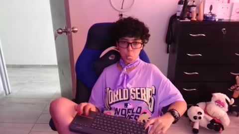 Snapshot of thomascooper_cams chatting on 02/11/26, 08:03 VALERIA online show from 02/11/26, 08:03