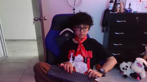 Snapshot of thomascooper_cams chatting on 02/13/26, 06:48 VALERIA online show from 02/13/26, 06:48