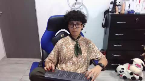 Snapshot of thomascooper_cams chatting on 02/19/26, 08:49 VALERIA online show from 02/19/26, 08:49