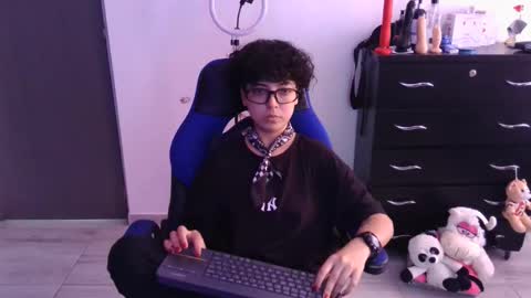 Snapshot of thomascooper_cams chatting on 03/03/26, 05:41 VALERIA online show from 03/03/26, 05:41