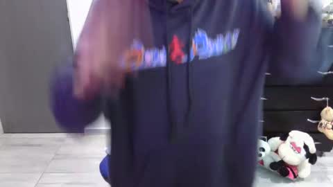 Snapshot of thomascooper_cams chatting on 03/11/26, 02:06 VALERIA online show from 03/11/26, 02:06