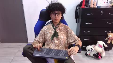 Snapshot of thomascooper_cams chatting on 03/21/26, 10:13 VALERIA online show from 03/21/26, 10:13