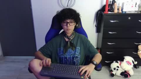 Snapshot of thomascooper_cams chatting on 04/01/26, 06:38 VALERIA online show from 04/01/26, 06:38