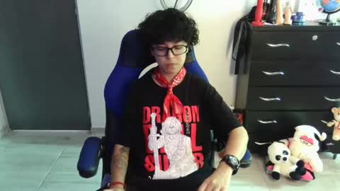 Snapshot of thomascooper_cams chatting on 04/05/26, 04:04 VALERIA online show from 04/05/26, 04:04