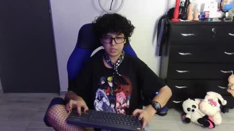 Snapshot of thomascooper_cams chatting on 04/10/26, 06:56 VALERIA online show from 04/10/26, 06:56