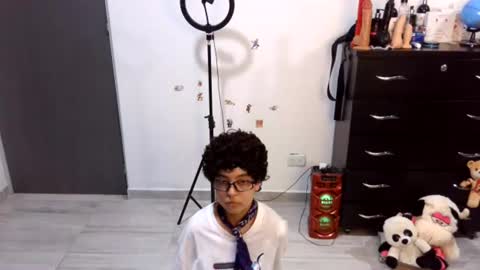 Snapshot of thomascooper_cams chatting on 06/12/26, 09:57 VALERIA online show from 06/12/26, 09:57