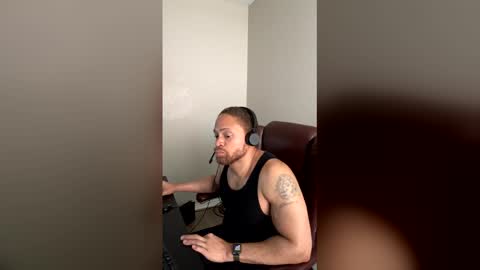 Snapshot of thomasgwhitecft chatting on 01/05/26, 05:27 FatherTime online show from 01/05/26, 05:27