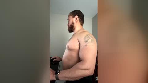 Snapshot of thomasgwhitecft chatting on 03/25/26, 01:28 FatherTime online show from 03/25/26, 01:28