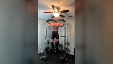 Snapshot of thomasgwhitecft chatting on 04/04/26, 04:59 FatherTime online show from 04/04/26, 04:59