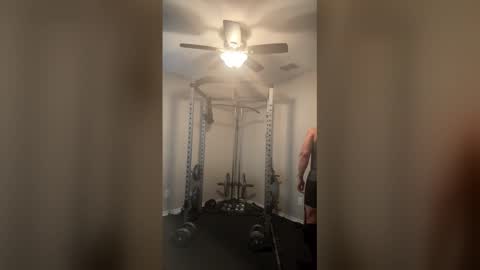 Snapshot of thomasgwhitecft chatting on 04/22/26, 01:01 FatherTime online show from 04/22/26, 01:01