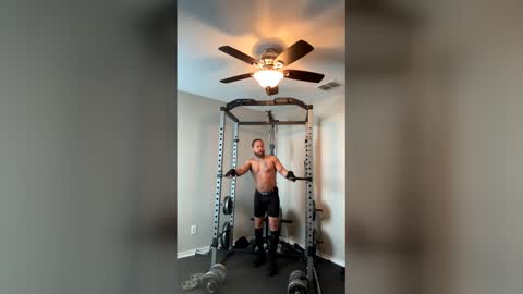 Snapshot of thomasgwhitecft chatting on 05/16/26, 04:06 FatherTime online show from 05/16/26, 04:06