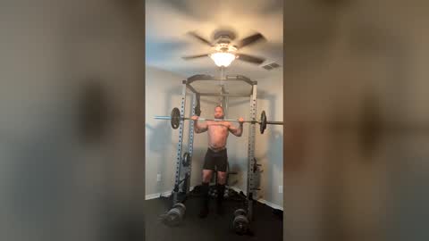 Snapshot of thomasgwhitecft chatting on 06/04/26, 01:28 FatherTime online show from 06/04/26, 01:28