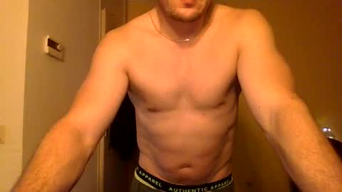 Snapshot of thomasonnl chatting on 02/08/25, 01:01 thomasonnl online show from 02/08/25, 01:01