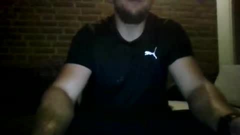 Snapshot of thomasonnl chatting on 09/14/25, 07:46 thomasonnl online show from 09/14/25, 07:46