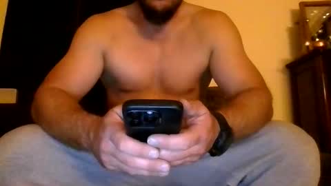 Snapshot of thomasonnl chatting on 09/24/25, 08:12 thomasonnl online show from 09/24/25, 08:12