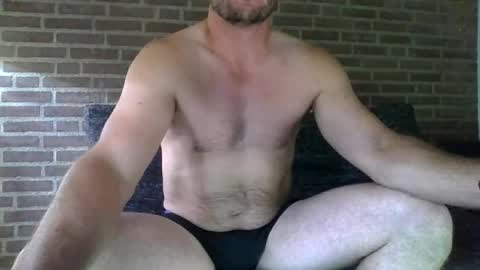 Snapshot of thomasonnl chatting on 07/20/26, 05:48 thomasonnl online show from 07/20/26, 05:48