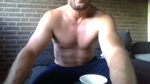 Snapshot of thomasonnl chatting on 07/23/26, 06:39 thomasonnl online show from 07/23/26, 06:39