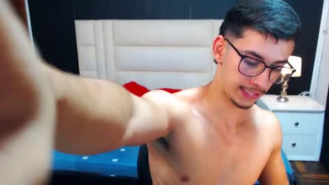 Thomas Turner online show from 09/26/25, 11:31