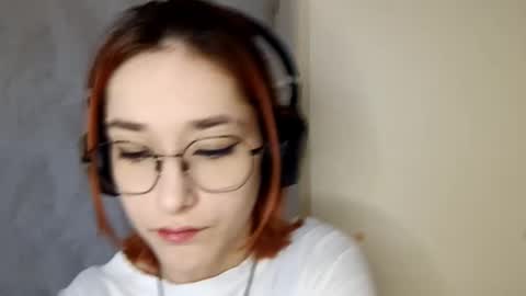 Snapshot of thomasvicknair chatting on 11/29/25, 11:13 Lina online show from 11/29/25, 11:13