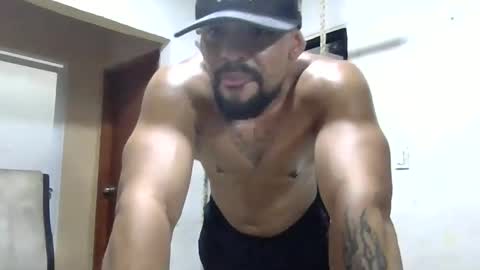 Snapshot of thonybeiio chatting on 10/16/25, 11:28 thonybeiio online show from 10/16/25, 11:28