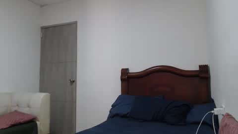 thonyy online show from 11/08/25, 03:45