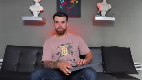 Snapshot of thor_evans chatting on 10/29/25, 08:43 thor_evans online show from 10/29/25, 08:43