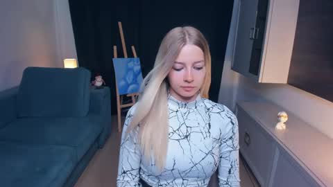 Snapshot of thoracarter chatting on 05/22/26, 10:10 thoracarter online show from 05/22/26, 10:10