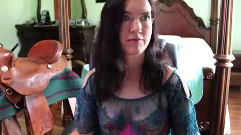 ThornburyRose online show from 04/30/26, 05:52