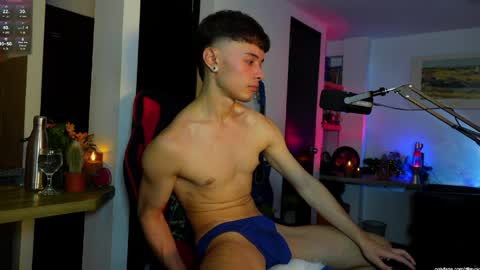 Snapshot of thoroughbredxx chatting on 04/04/26, 02:21 L e a n d e r 25OFF ON MY OF online show from 04/04/26, 02:21