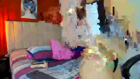 Snapshot of thriana_moon chatting on 03/29/26, 02:22 thriana online show from 03/29/26, 02:22