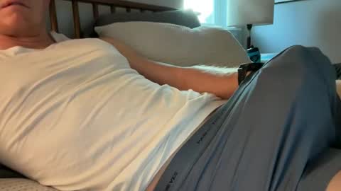 Throbbinhood online show from 10/25/25, 03:18