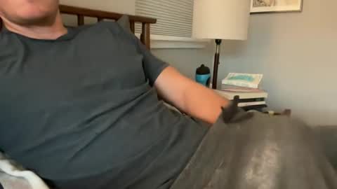 Throbbinhood online show from 10/28/25, 02:20