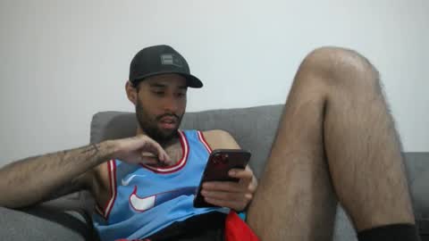 Snapshot of throwawayyourgun chatting on 12/10/24, 07:54 Luka online show from 12/10/24, 07:54