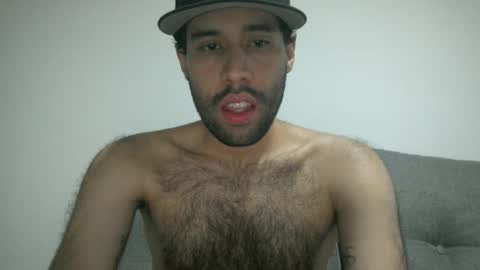 Snapshot of throwawayyourgun chatting on 01/23/25, 03:11 Luka online show from 01/23/25, 03:11